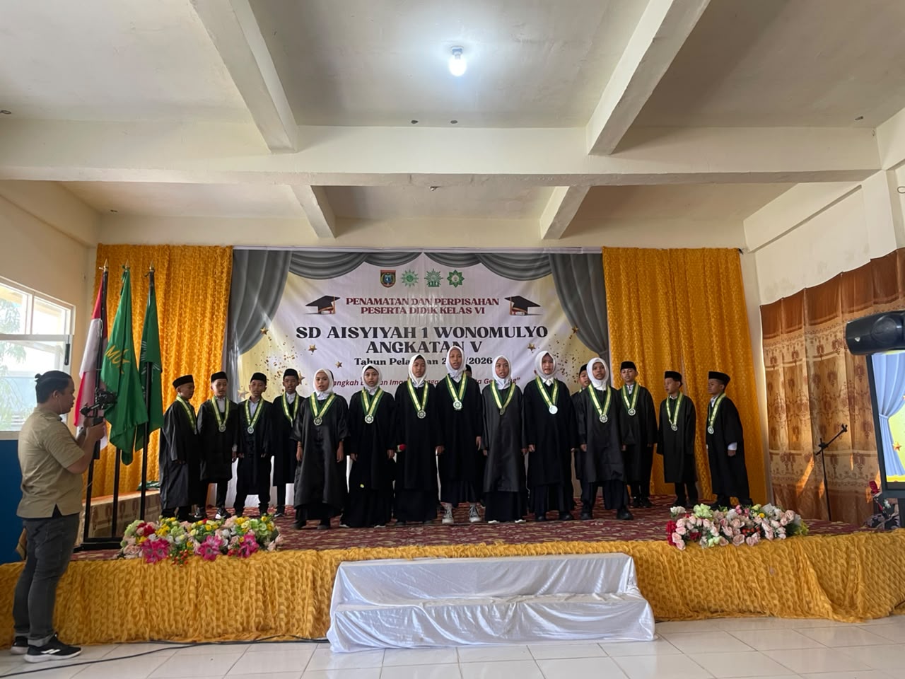 Penuh Haru dan Prestasi, SD ‘Aisyiyah 1 Wonomulyo Lepas 22 Siswa Kelas VI