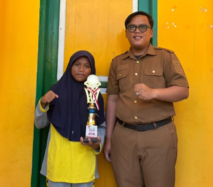Siswi SD ‘Aisyiyah 1 Wonomulyo Ananda Jihan Raih Juara 1 Balap Karung Antar Sekolah HUT RI Ke 81