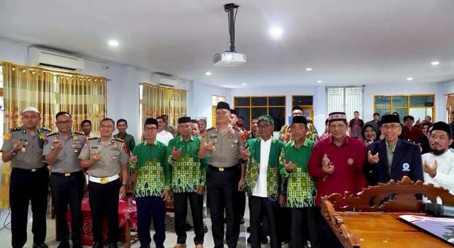 Bersinergi Jaga Negeri, Kapolda Sulbar Silaturahmi ke PWM  Sulbar dan UNIMAJU